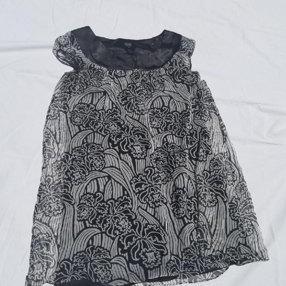 Nicole by Nicole Miller sleeveless dress